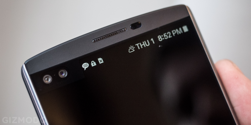 Illustration for article titled LG's V10 Smartphone Is One Big Handful of Weird, But I Kind Of Love It